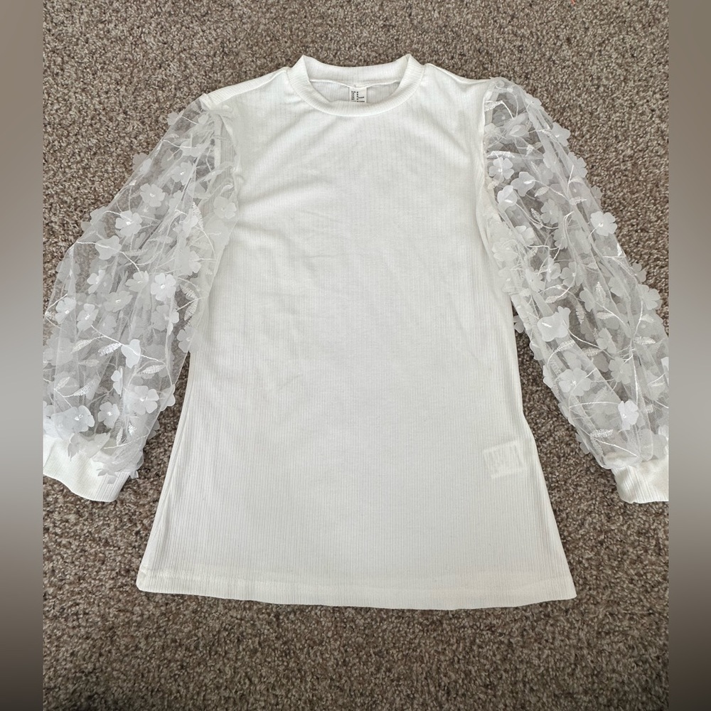 White ribbed shirt with flower mesh sleeves size Medium